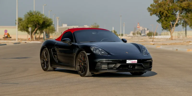 1 Porsche 718 Boxster GTS 2025